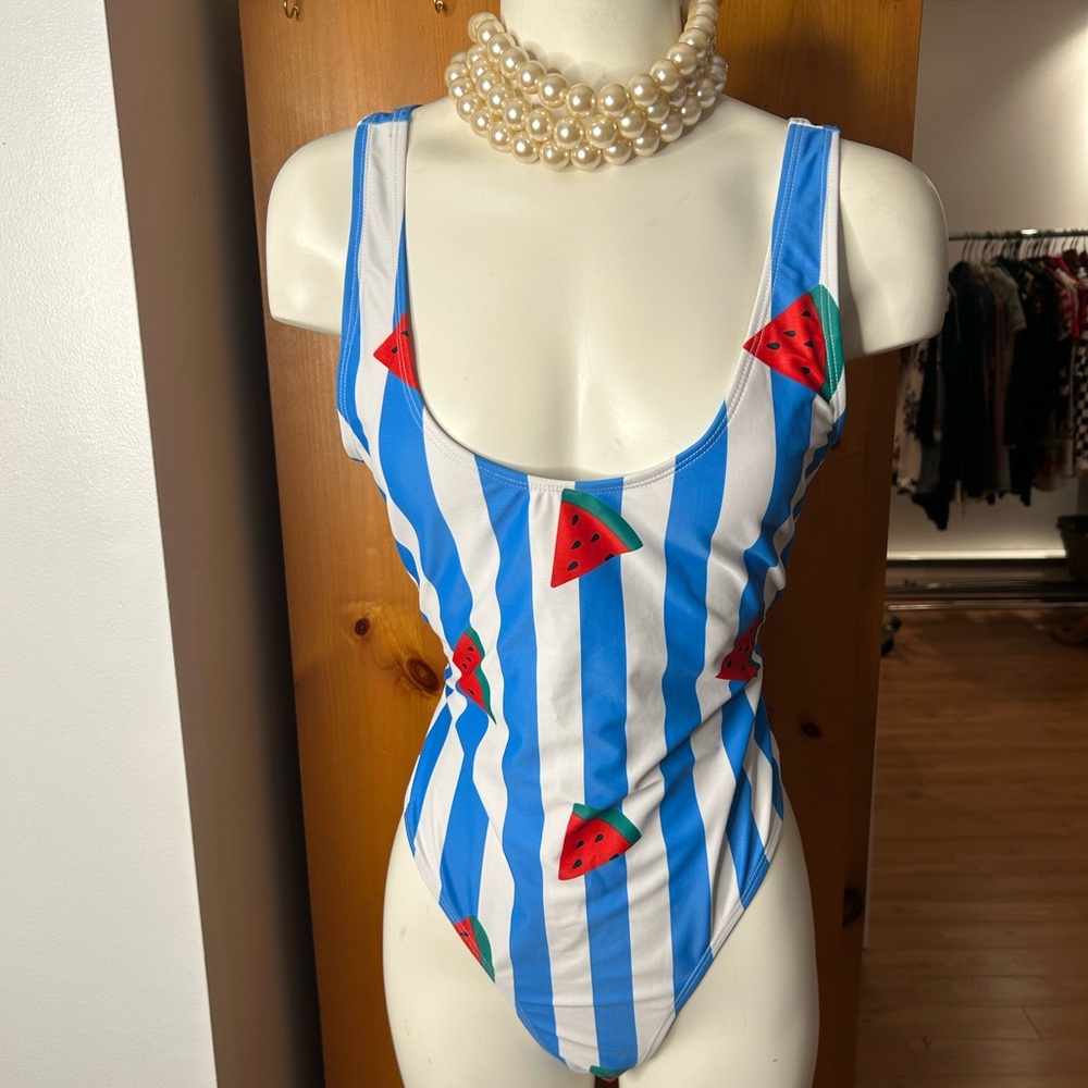 Gorgeous Blue and White One Piece Swimsuit with High-Leg Cut❤️M